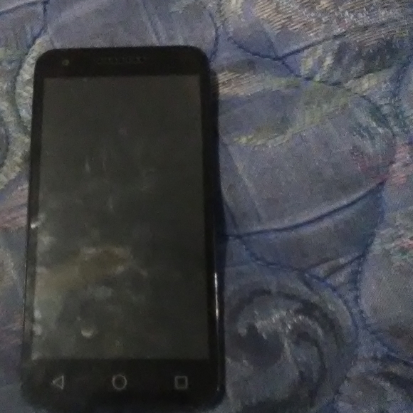 Android phone - Picture 1 of 1